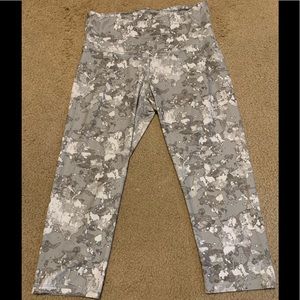 Old Navy White/Gray Leggings Size L